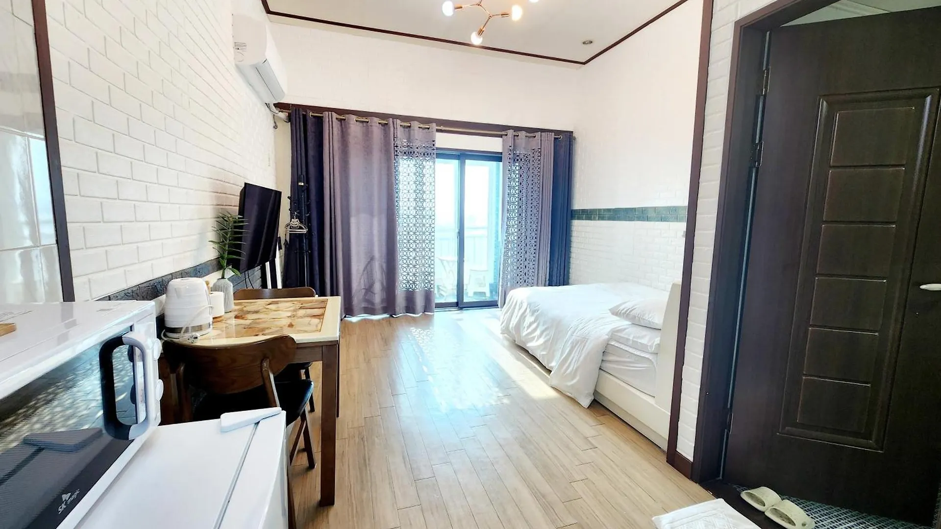 Pureun Jeju Pension Seogwipo