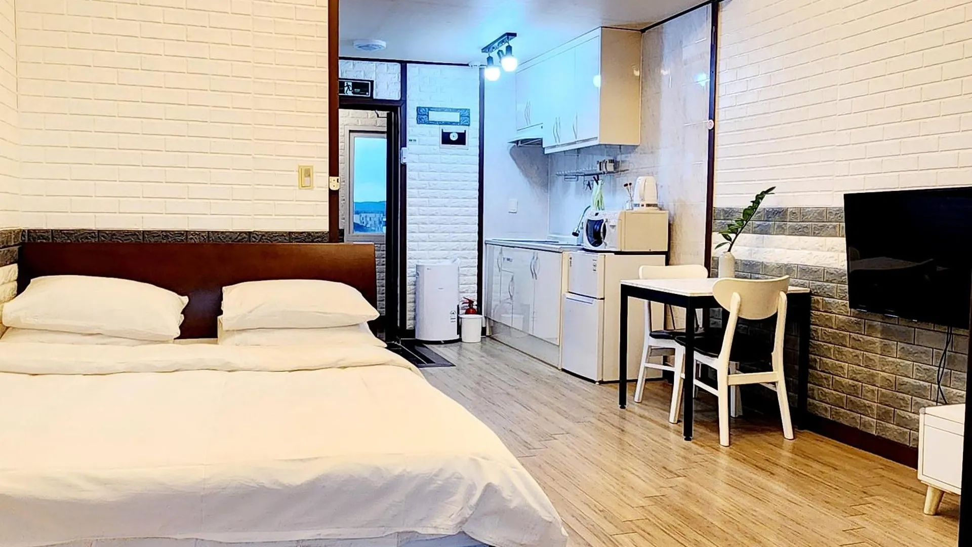 Pureun Jeju Pension Seogwipo
