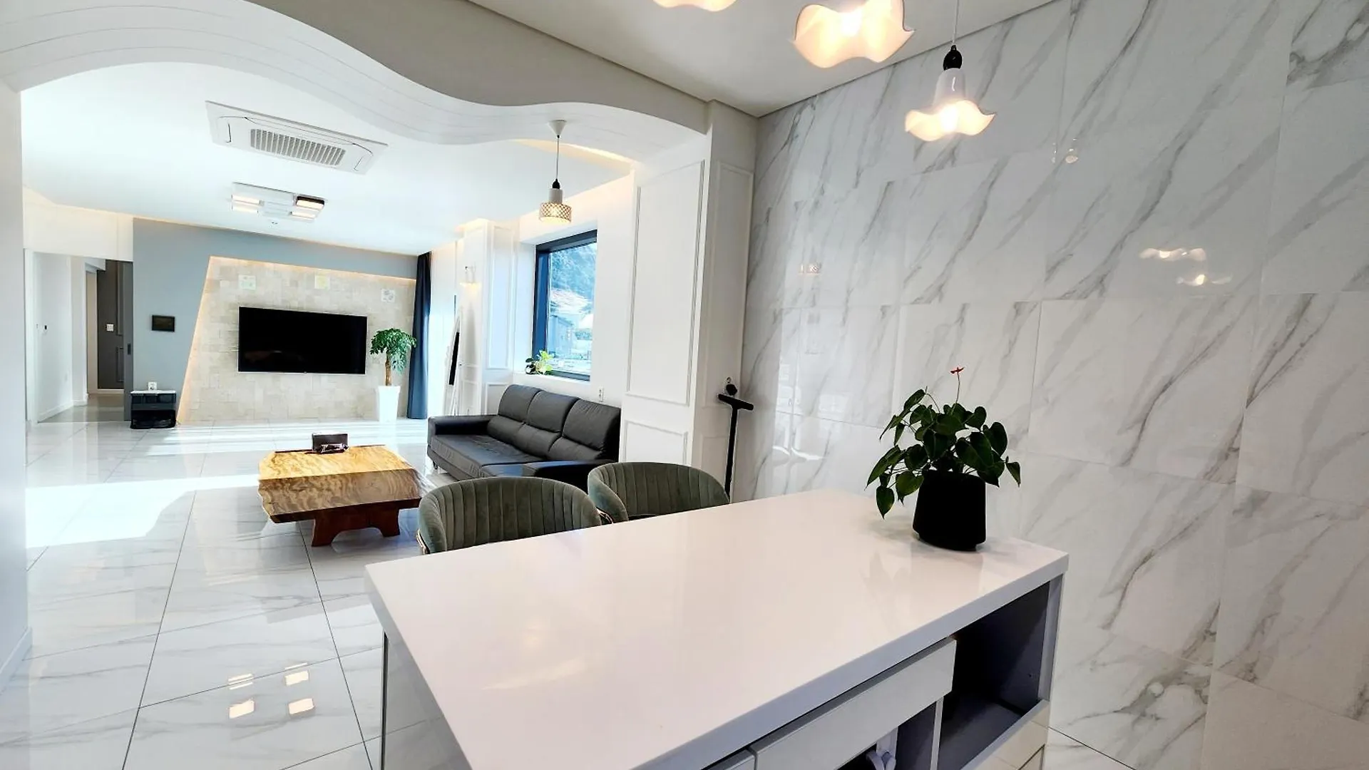Pureun Jeju Pension Seogwipo 0*,